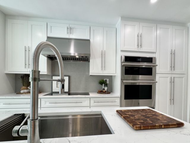 Продажа дома по адресу 15240 Tall Oak Avenue - фото 6804801