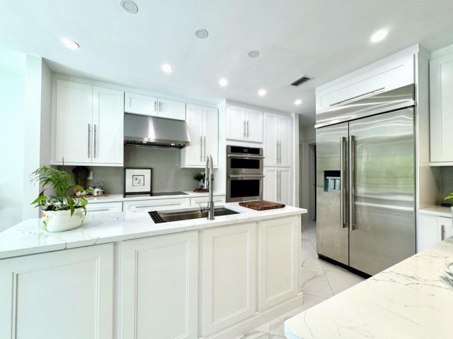 Продажа дома по адресу 15240 Tall Oak Avenue - фото 6804802