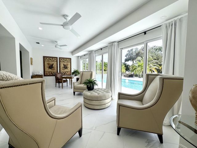 Продажа дома по адресу 15240 Tall Oak Avenue - фото 6804806