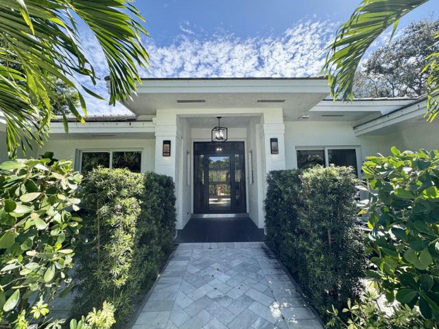 Продажа дома по адресу 15240 Tall Oak Avenue - фото 6804815