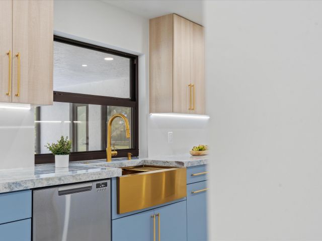 Продажа дома по адресу 21766 Beachnut Drive - фото 6781506