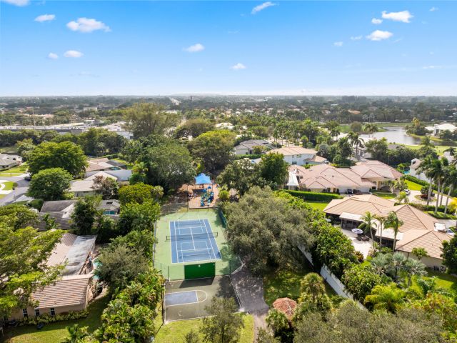 Продажа дома по адресу 20816 Pinar Trail - фото 6781668