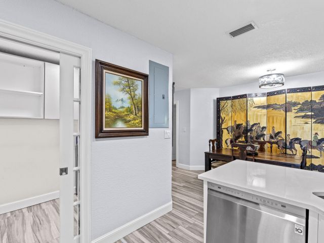 Продажа дома по адресу 254 NW 2nd Way - фото 6808128