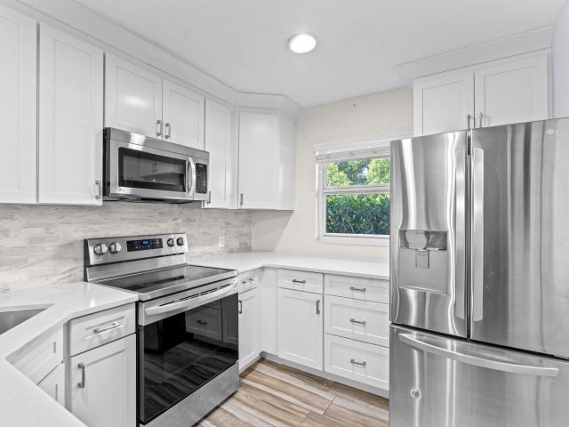 Продажа дома по адресу 254 NW 2nd Way - фото 6808130