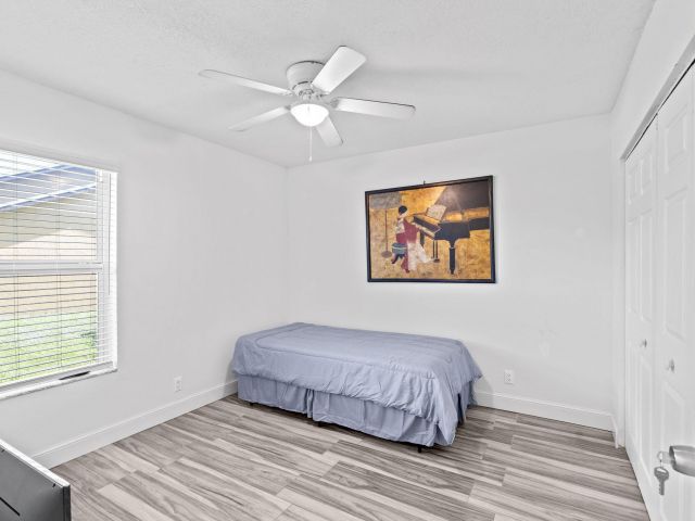 Продажа дома по адресу 254 NW 2nd Way - фото 6808137