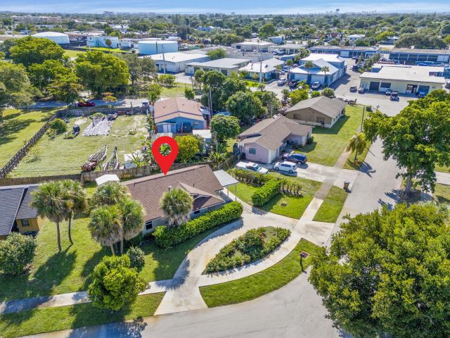 Продажа дома по адресу 254 NW 2nd Way - фото 6808145