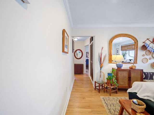 Продажа дома по адресу 10611 NW 18th Place - фото 6781687