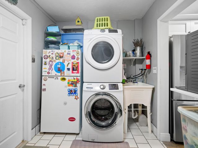 Продажа дома по адресу 10611 NW 18th Place - фото 6781693