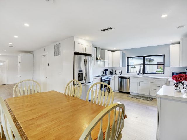 Дом в аренду по адресу 14608 Country Side Lane - фото 6798708