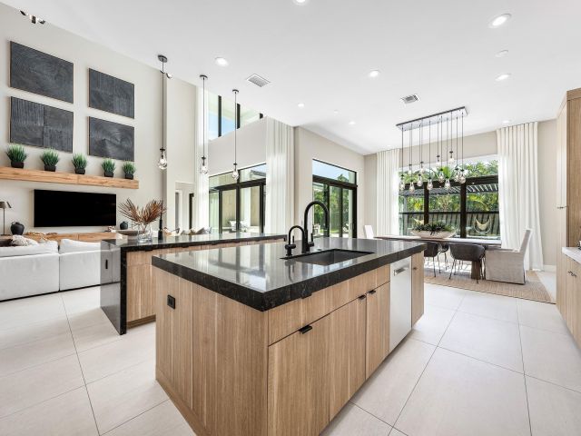 Продажа дома по адресу 17416 Ponte Chiasso Drive - фото 6783009