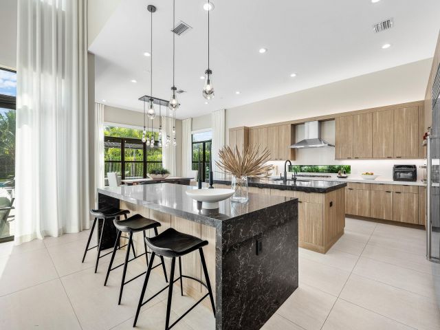 Продажа дома по адресу 17416 Ponte Chiasso Drive - фото 6783014