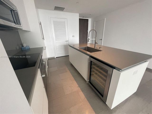 Продажа квартиры #3806 - фото 6783810