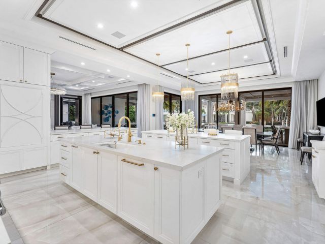 Продажа дома по адресу 215 W Coconut Palm Road - фото 6854343