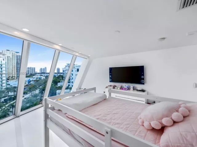 Продажа квартиры # - фото 6782611