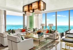 Квартира #2004