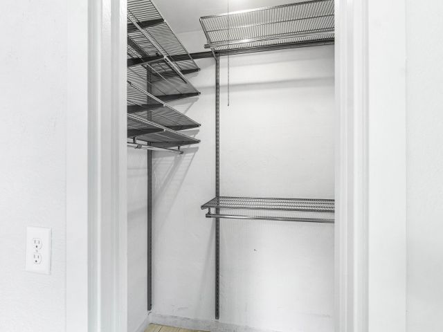 Дом в аренду по адресу 5068 Sunrise Boulevard - фото 6798607