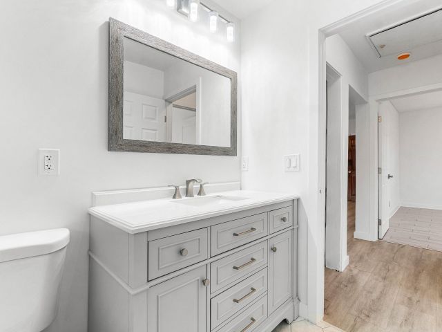 Дом в аренду по адресу 5068 Sunrise Boulevard - фото 6798611