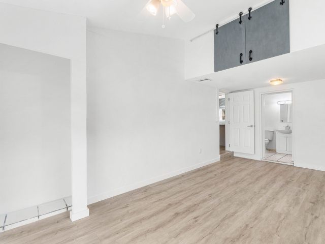 Дом в аренду по адресу 5068 Sunrise Boulevard - фото 6798615