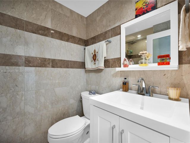 Продажа квартиры #903 - фото 6785917