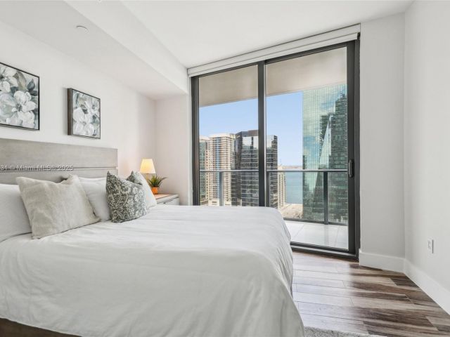 Продажа квартиры #2404 - фото 6802049