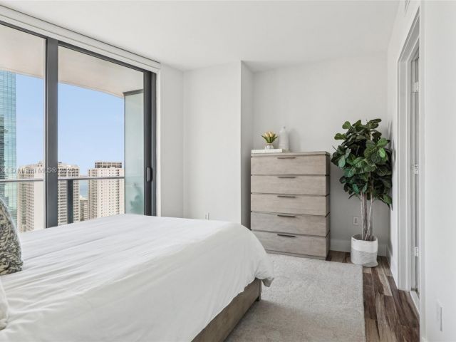 Продажа квартиры #2404 - фото 6802050