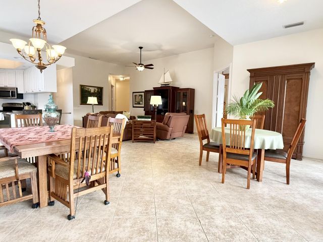 Продажа дома по адресу 2603 Muskegon Way - фото 6785125