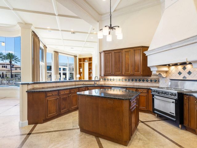 Продажа дома по адресу 159 W Coconut Palm Road - фото 6854359