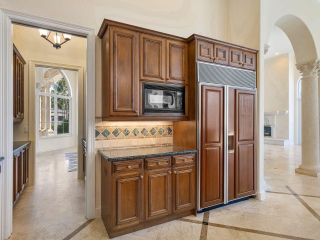 Продажа дома по адресу 159 W Coconut Palm Road - фото 6854360