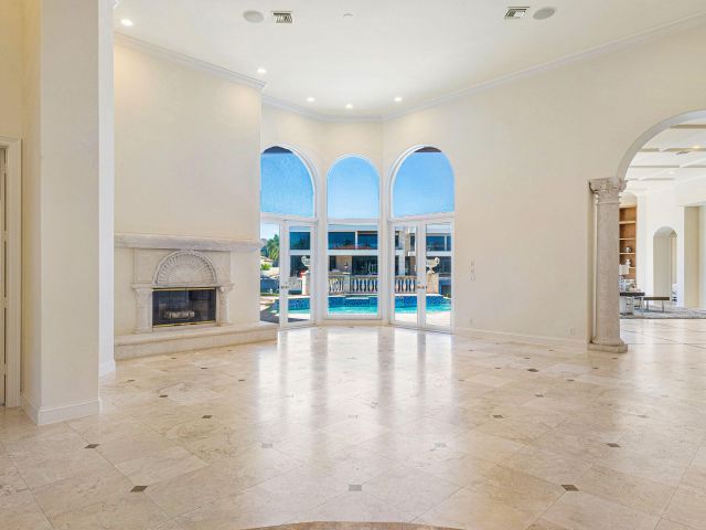 Продажа дома по адресу 159 W Coconut Palm Road - фото 6854366