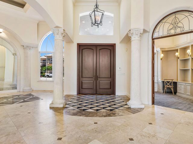 Продажа дома по адресу 159 W Coconut Palm Road - фото 6854370