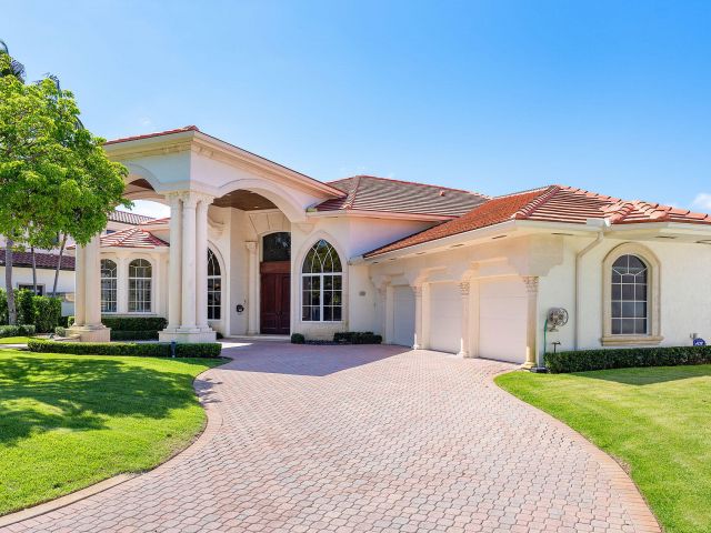 Продажа дома по адресу 159 W Coconut Palm Road - фото 6854374