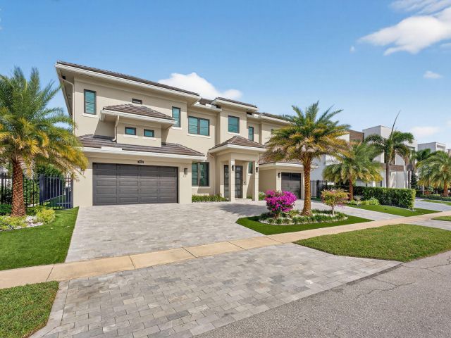 Продажа дома по адресу 785 NE 70th Street - фото 6782651