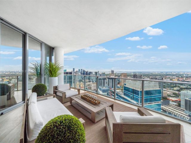 Продажа квартиры #5312 - фото 6784626