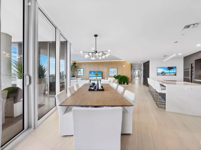 Продажа квартиры #5312 - фото 6784635