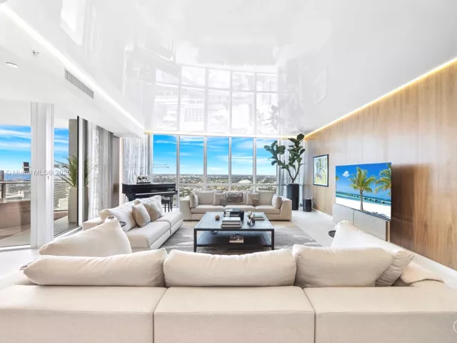 Продажа квартиры #5312 - фото 6784642