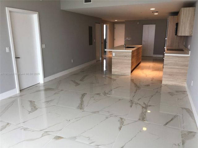 Продажа квартиры #3003 - фото 6785972