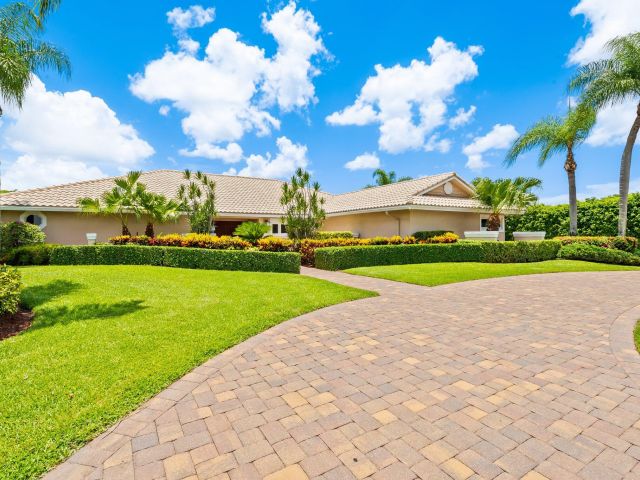 Продажа дома по адресу 11937 Sandlake Drive - фото 6787104