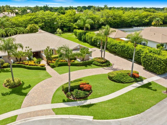 Продажа дома по адресу 11937 Sandlake Drive - фото 6787105