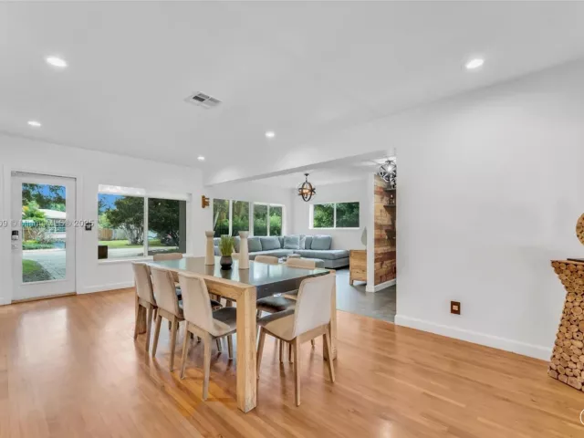 Продажа дома по адресу 971 NE 116th St - фото 6790694