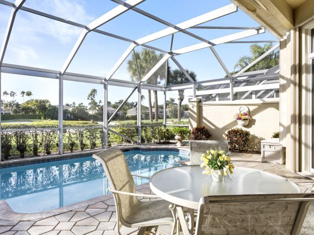 Продажа дома по адресу 8663 Falcon Green Drive - фото 6785832