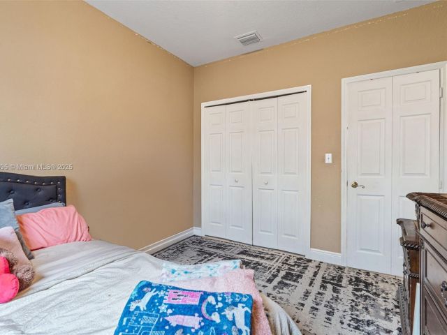 Продажа дома по адресу 211 SW 15th Ter - фото 7456658