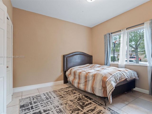 Продажа дома по адресу 211 SW 15th Ter - фото 7456660