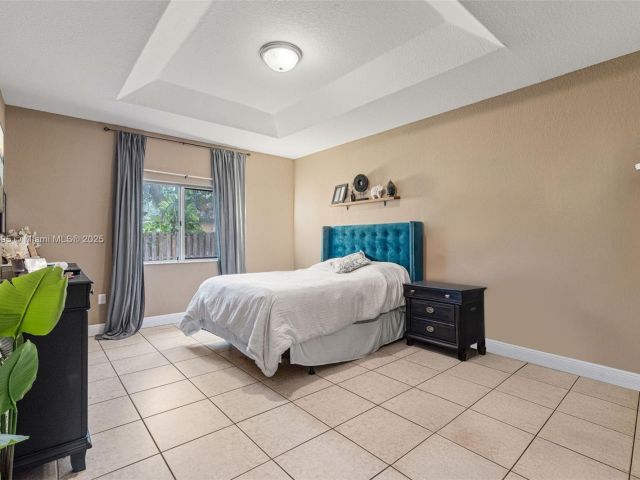 Продажа дома по адресу 211 SW 15th Ter - фото 7456664