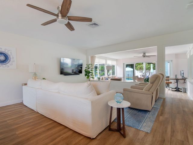 Продажа дома по адресу 1408 Highland Lane - фото 6803506