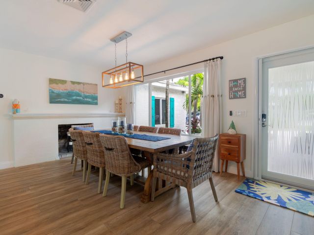 Продажа дома по адресу 1408 Highland Lane - фото 6803507