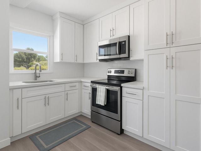 Продажа дома по адресу 5300 Tyler Street - фото 6785798