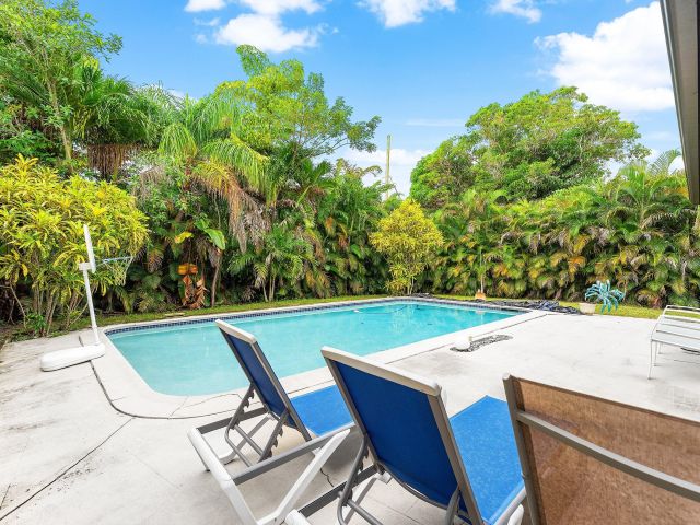 Продажа дома по адресу 5300 Tyler Street - фото 6785803