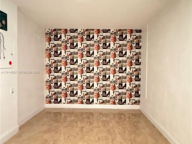 Дом в аренду по адресу 1018 Foster Rd - фото 6800219