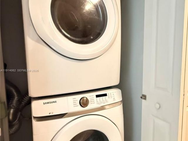 Дом в аренду по адресу 1018 Foster Rd - фото 6800221