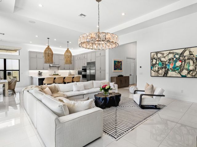 Продажа дома по адресу 9594 Vescovato Way - фото 6809014